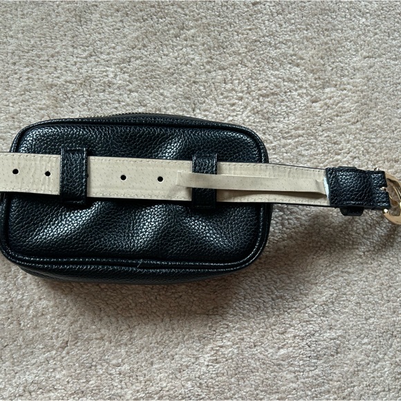 Steve Madden Belt Bag - Picture 3 of 4